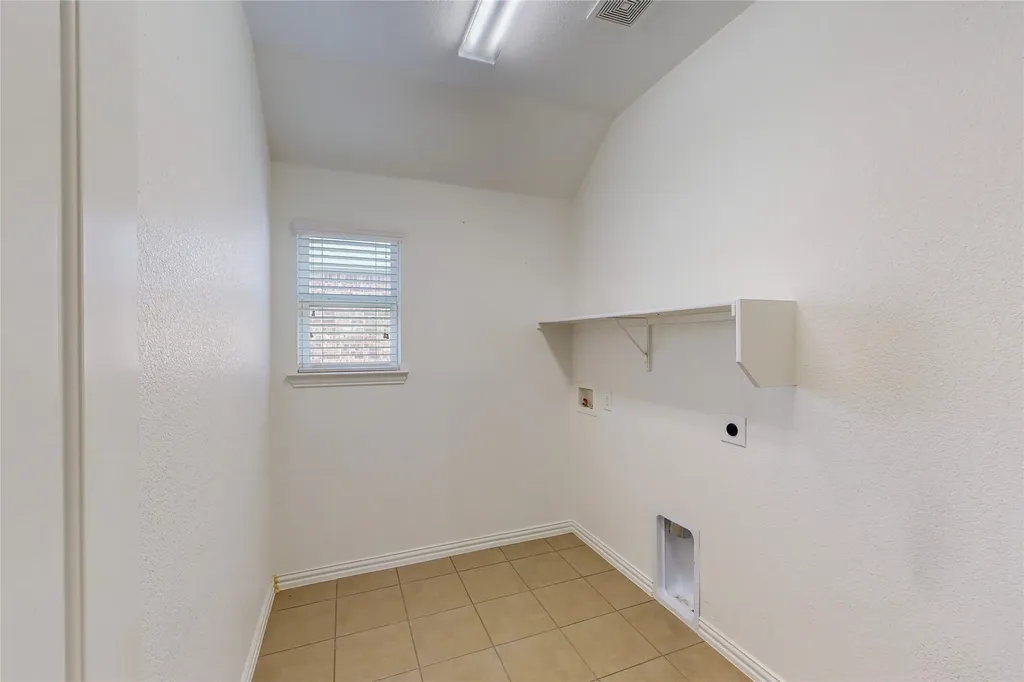 8100 Horseman Road Fort Worth TX 76131