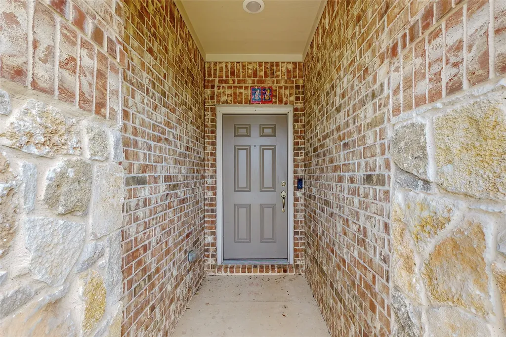 8100 Horseman Road Fort Worth TX 76131