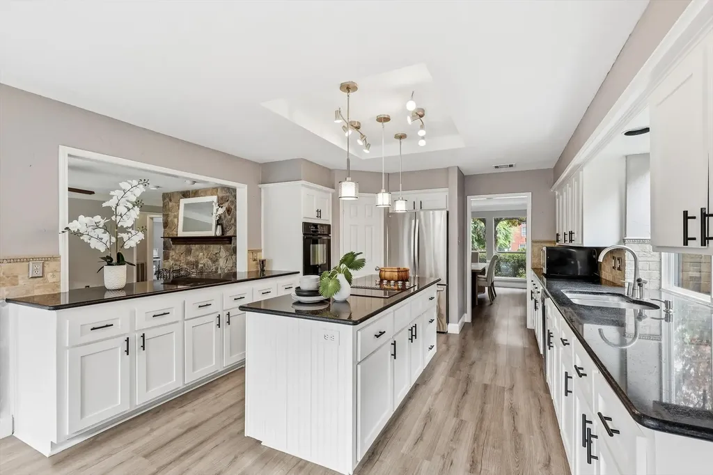 1813 Weanne Drive Richardson TX 75082