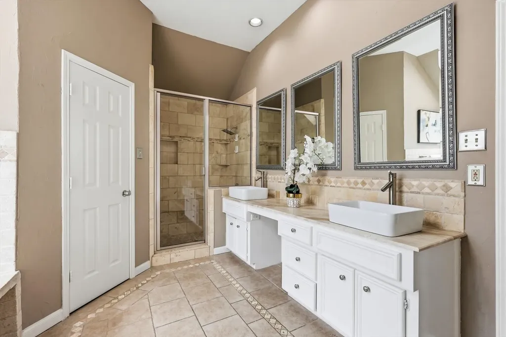 1813 Weanne Drive Richardson TX 75082