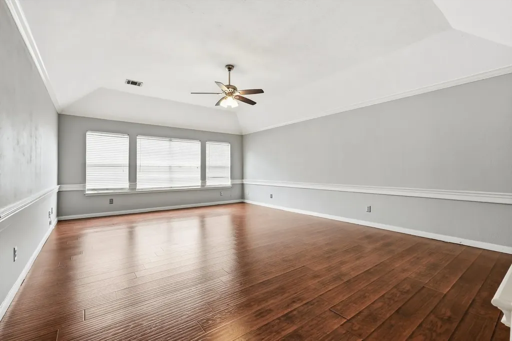 1813 Weanne Drive Richardson TX 75082