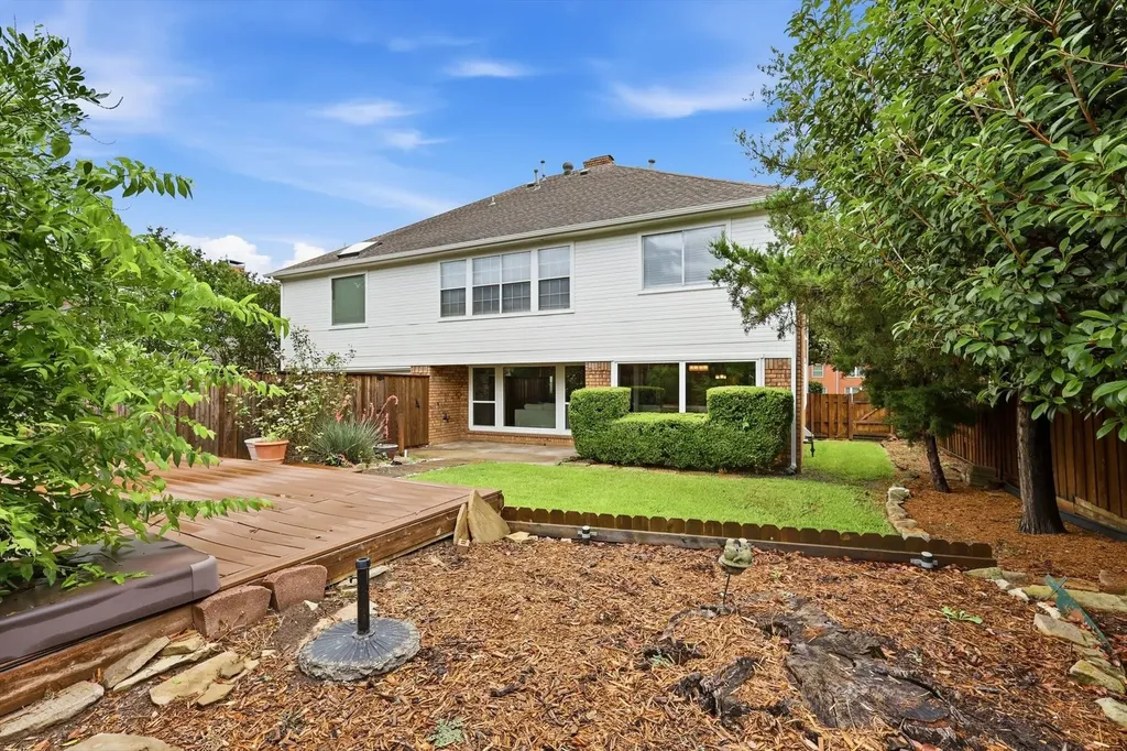 1813 Weanne Drive Richardson TX 75082