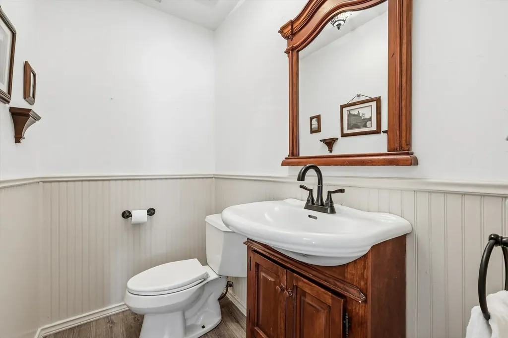 1813 Weanne Drive Richardson TX 75082