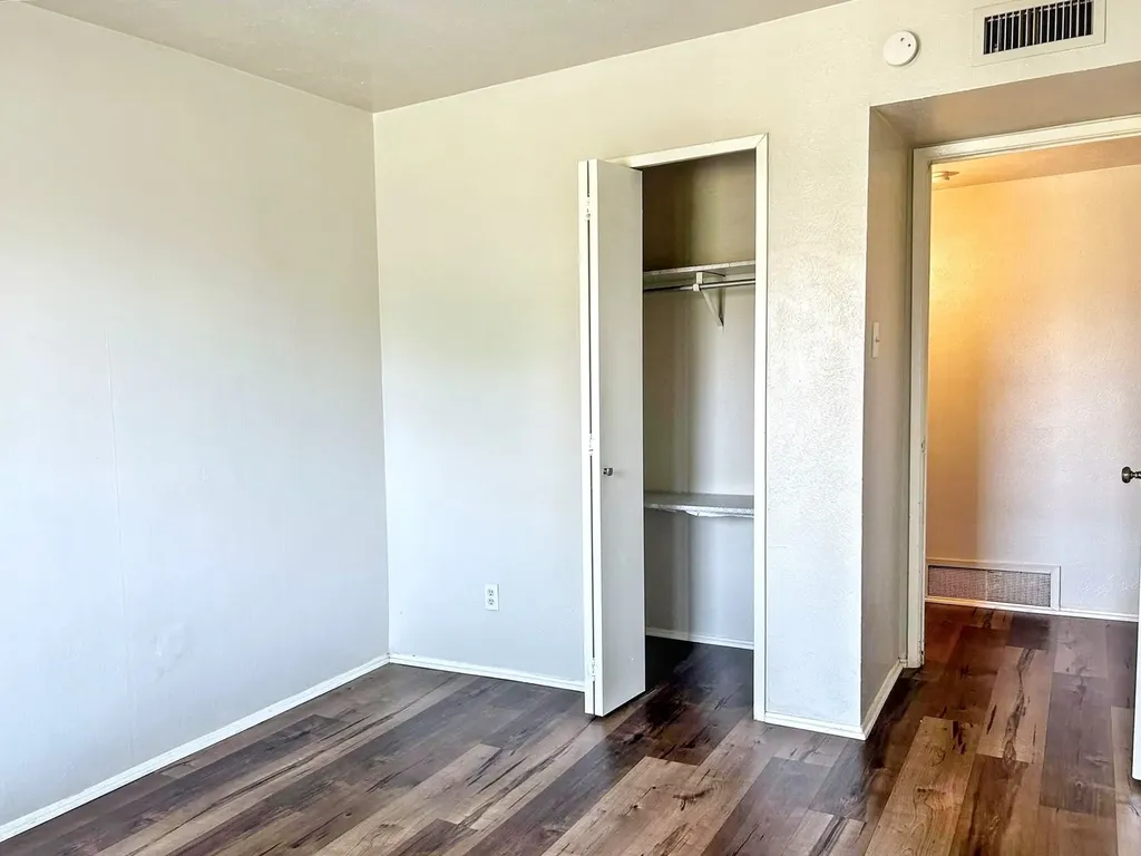 10238 White Elm Road Dallas TX 75243