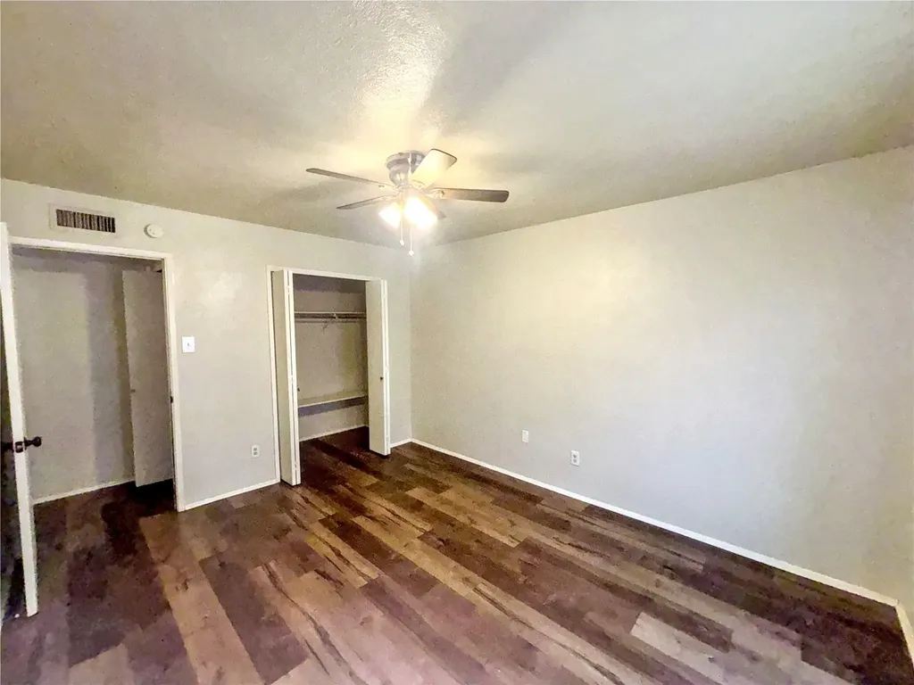 10238 White Elm Road Dallas TX 75243