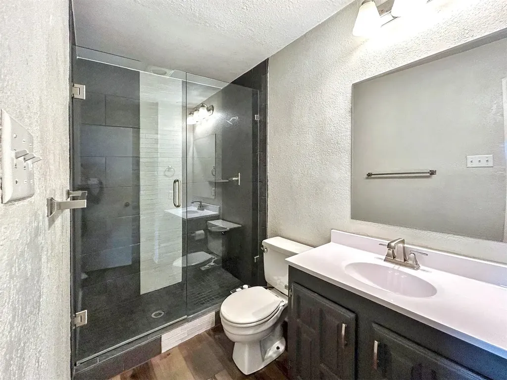 10238 White Elm Road Dallas TX 75243