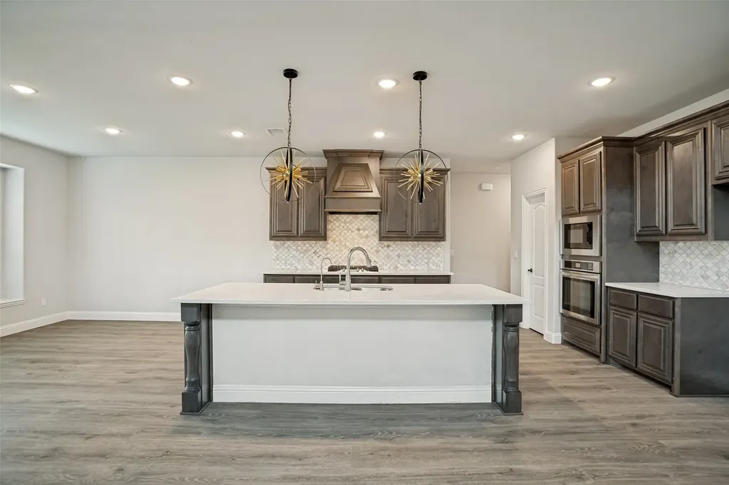 812 Woodview Court Anna TX 75409