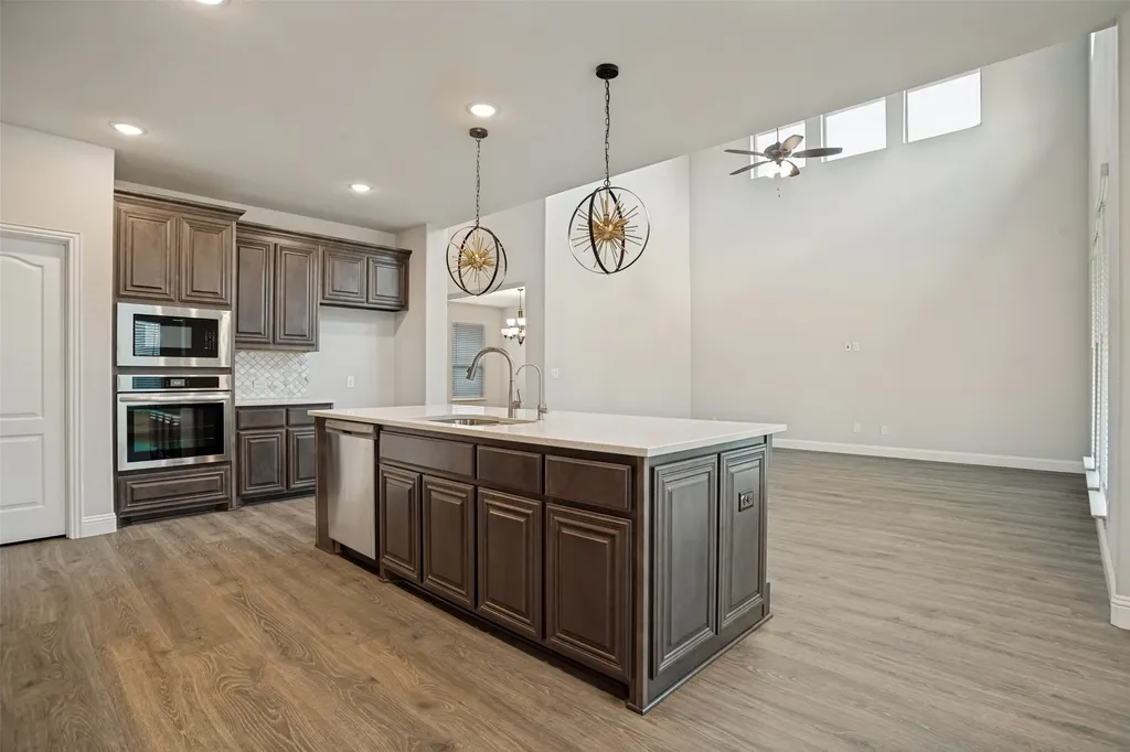 812 Woodview Court Anna TX 75409