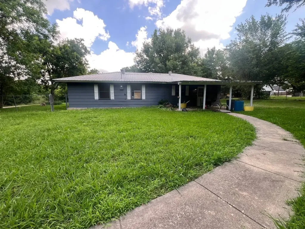 720 E Marshall Avenue Cooper TX 75432
