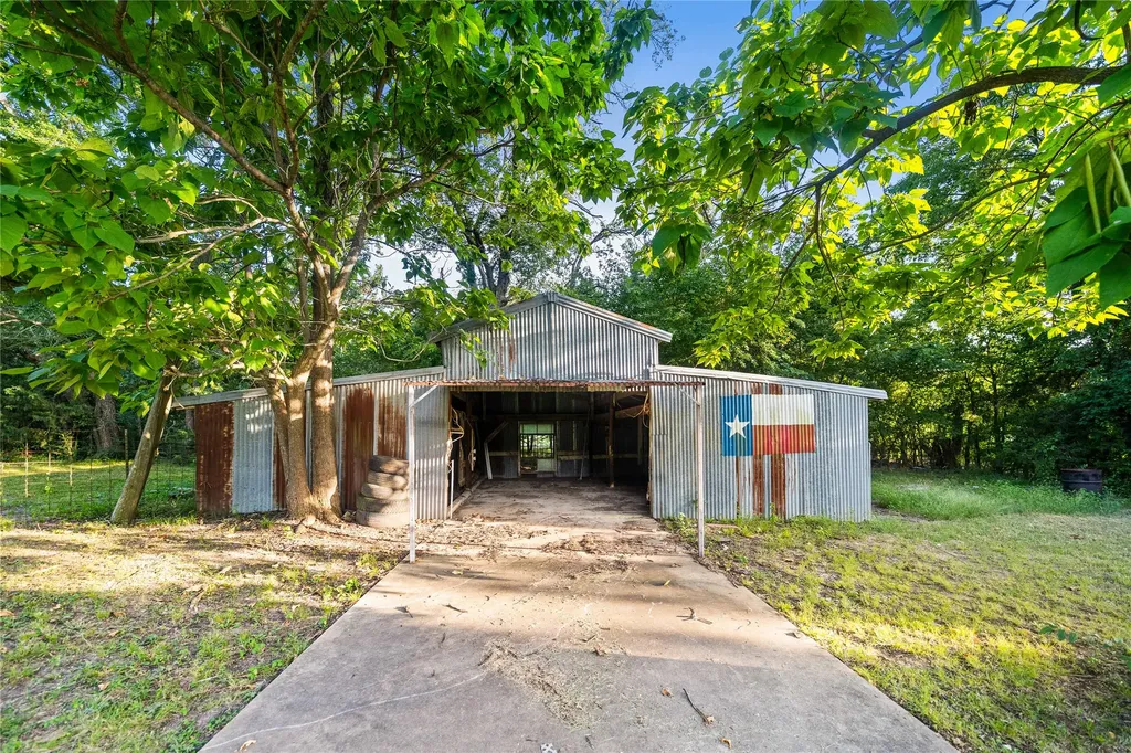 720 E Marshall Avenue Cooper TX 75432