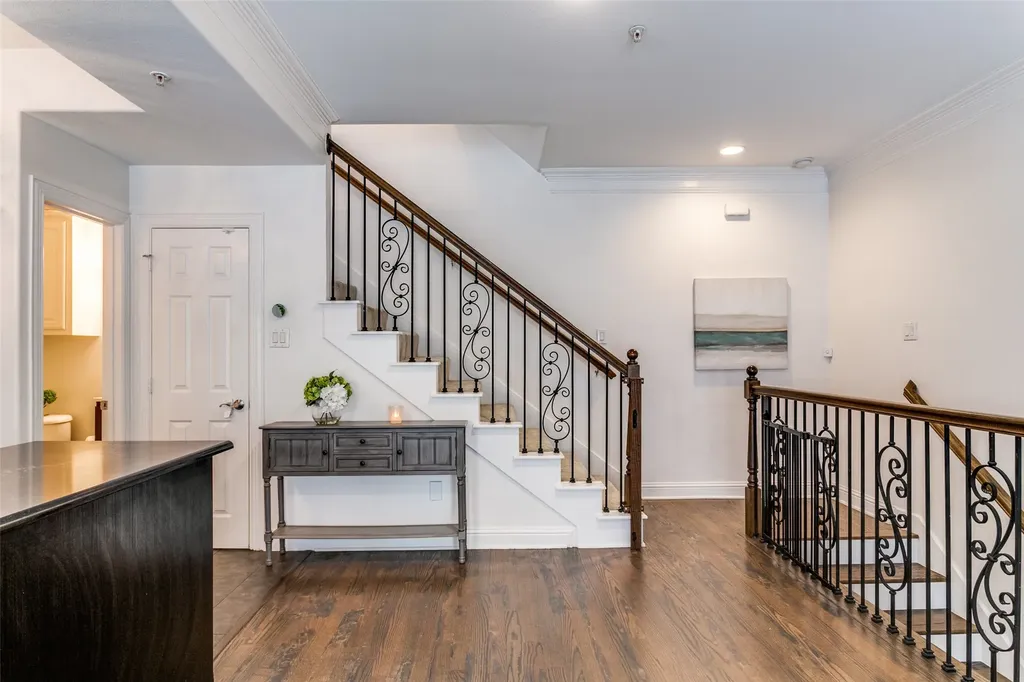 5702 Hudson Street Dallas TX 75206