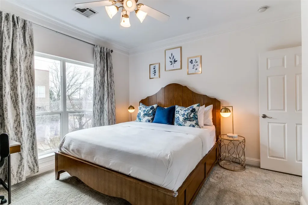 5702 Hudson Street Dallas TX 75206