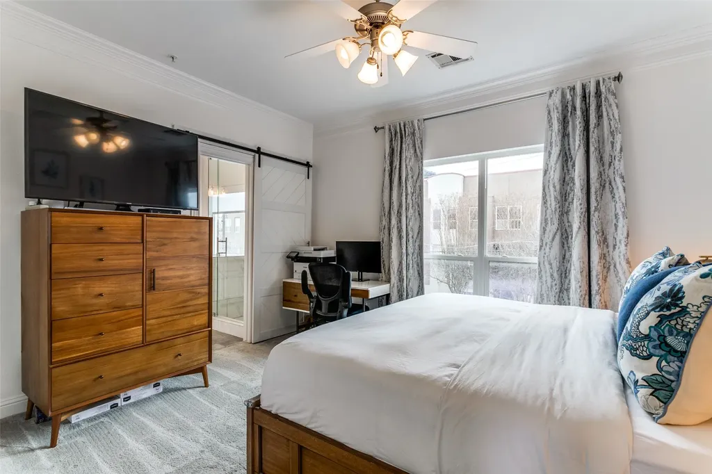 5702 Hudson Street Dallas TX 75206