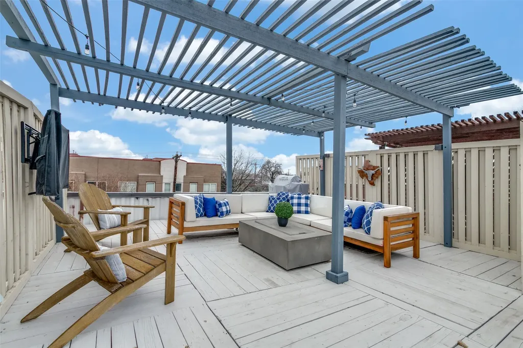 5702 Hudson Street Dallas TX 75206