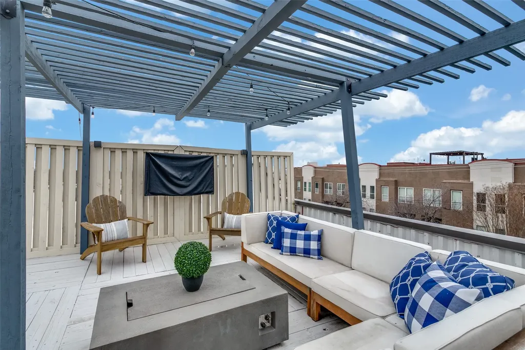 5702 Hudson Street Dallas TX 75206