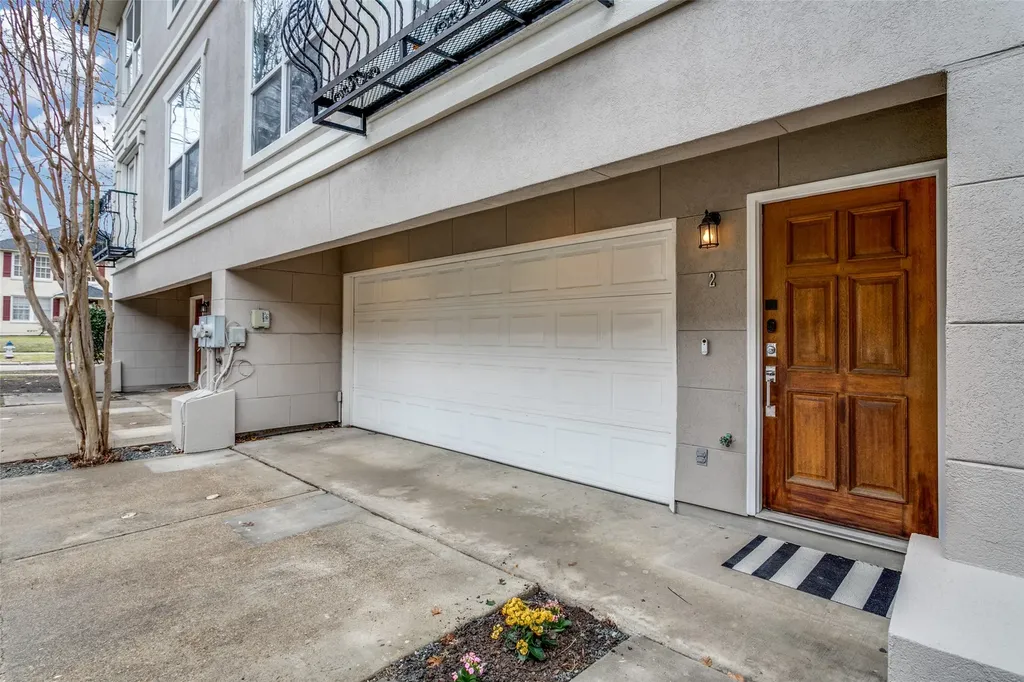 5702 Hudson Street Dallas TX 75206