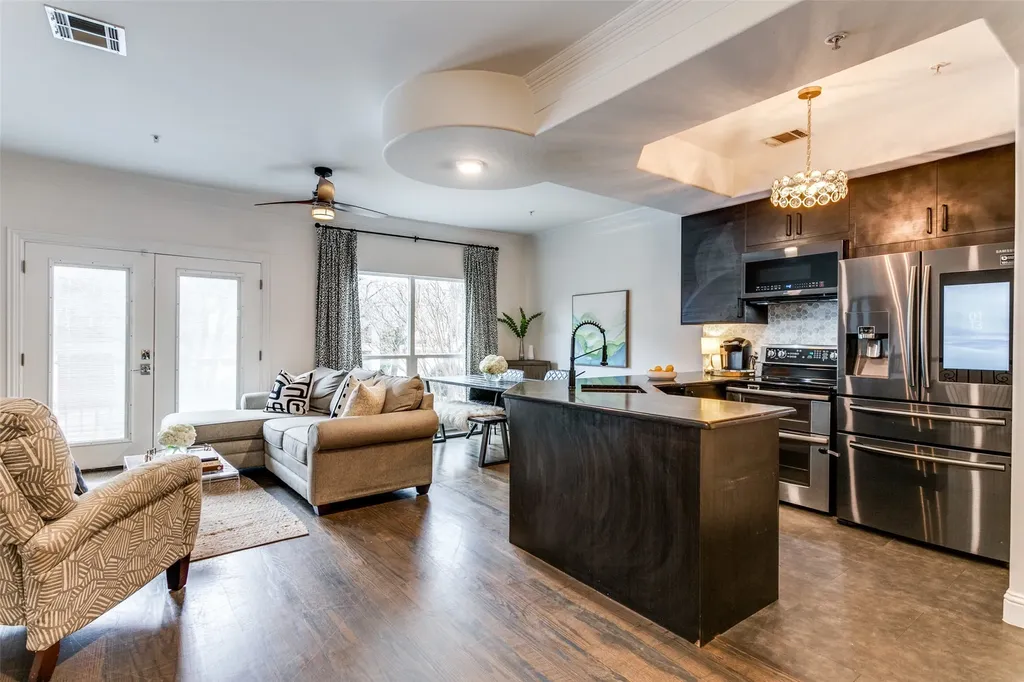 5702 Hudson Street Dallas TX 75206