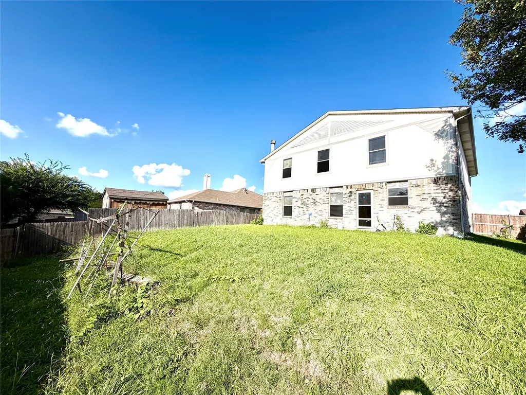 1257 Regal Drive Garland TX 75040
