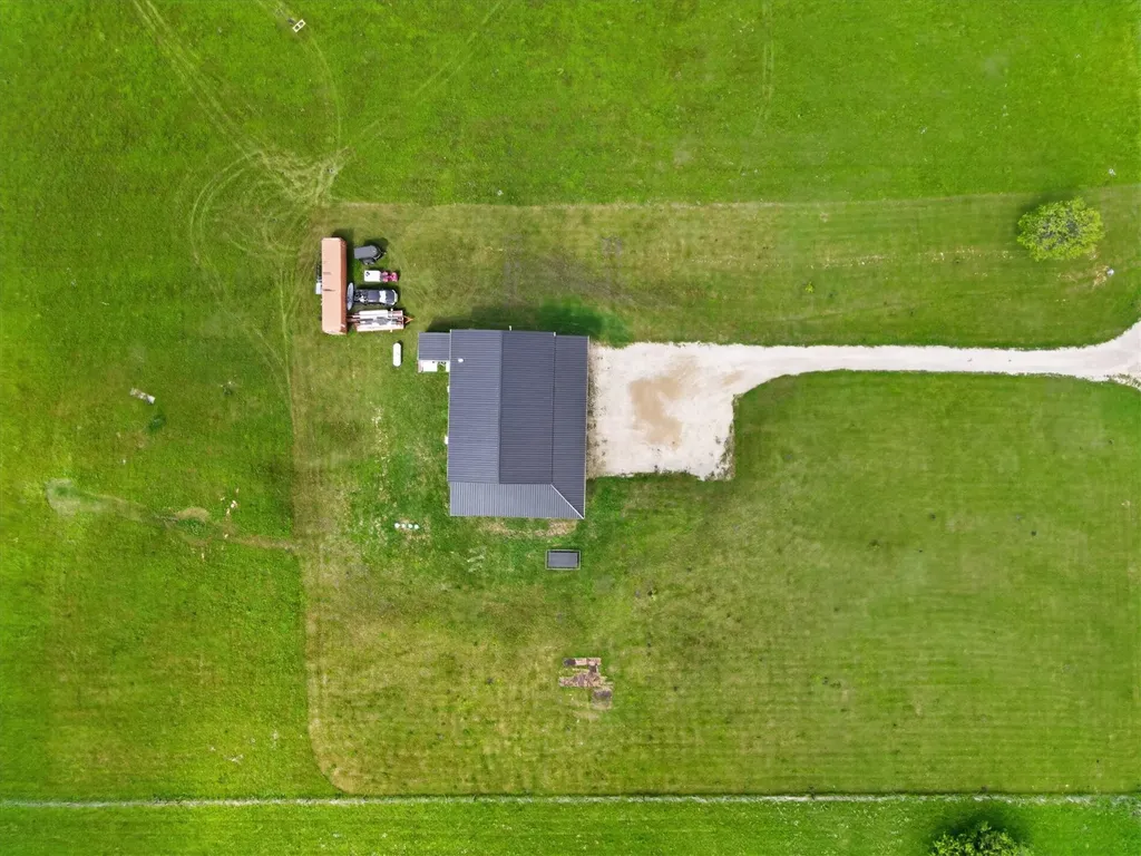 9082 Wolfe Run Ponder TX 76259