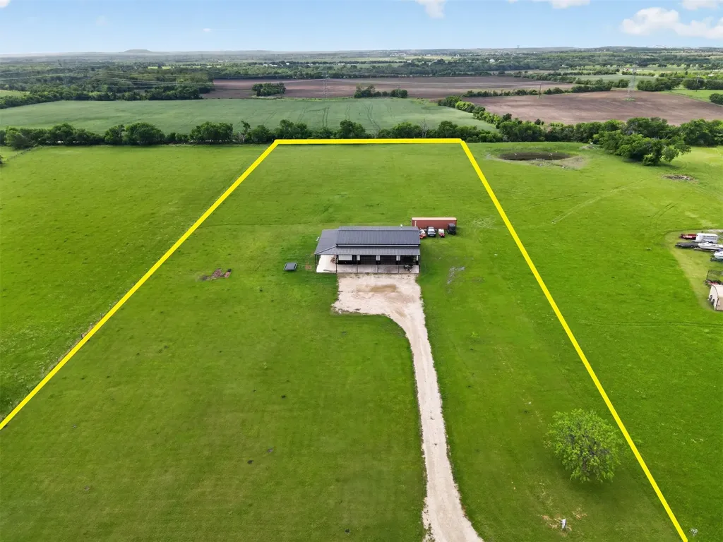 9082 Wolfe Run Ponder TX 76259