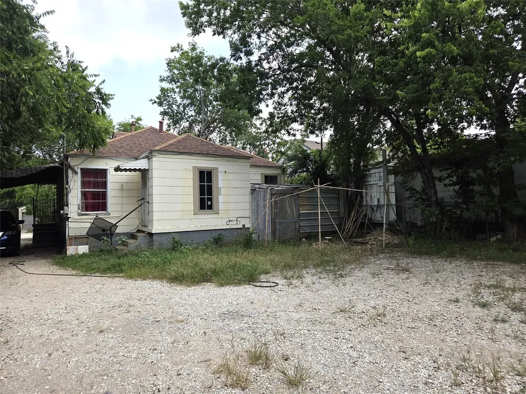3528 Panola Avenue Fort Worth TX 76103