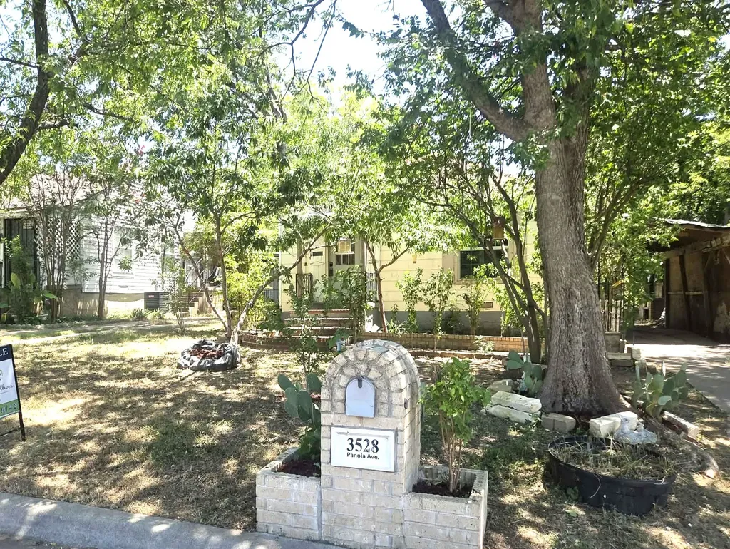 3528 Panola Avenue Fort Worth TX 76103