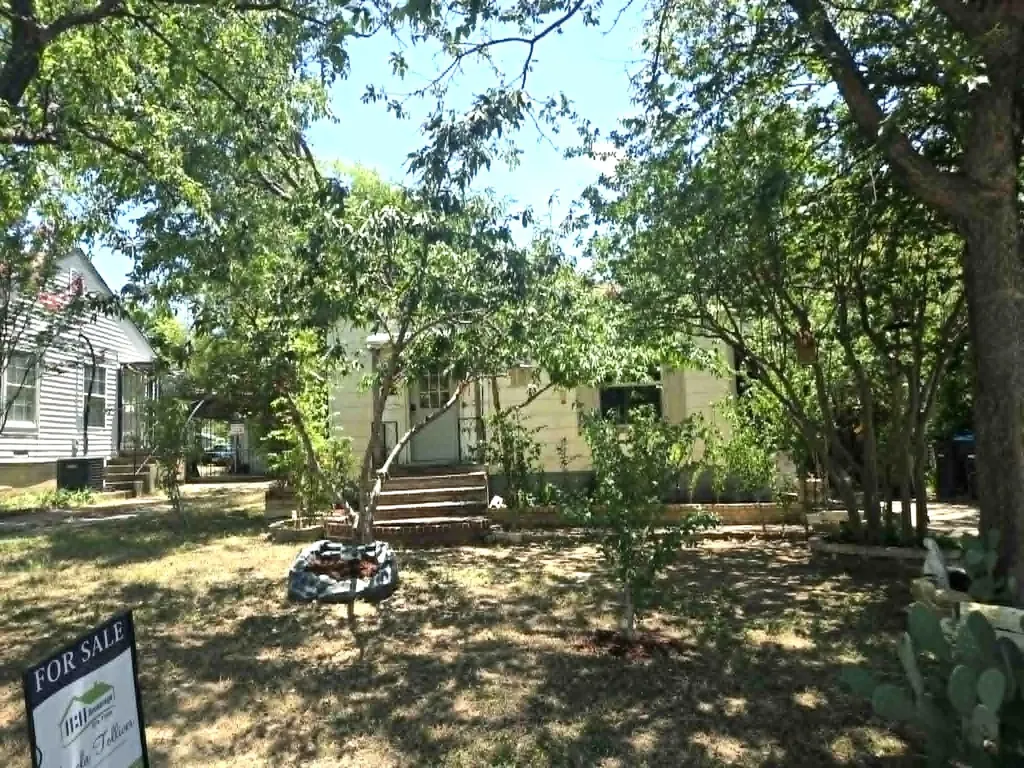 3528 Panola Avenue Fort Worth TX 76103