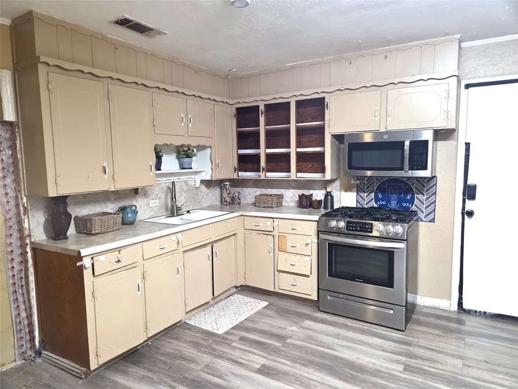 3528 Panola Avenue Fort Worth TX 76103