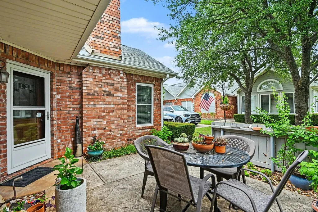 6123 Welden Court Fort Worth TX 76132