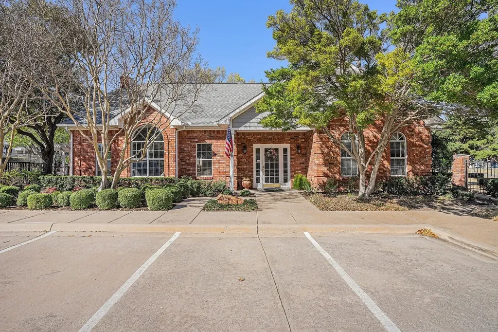6123 Welden Court Fort Worth TX 76132