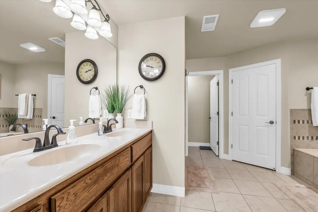 910 Springdale Lane Lorena TX 76655