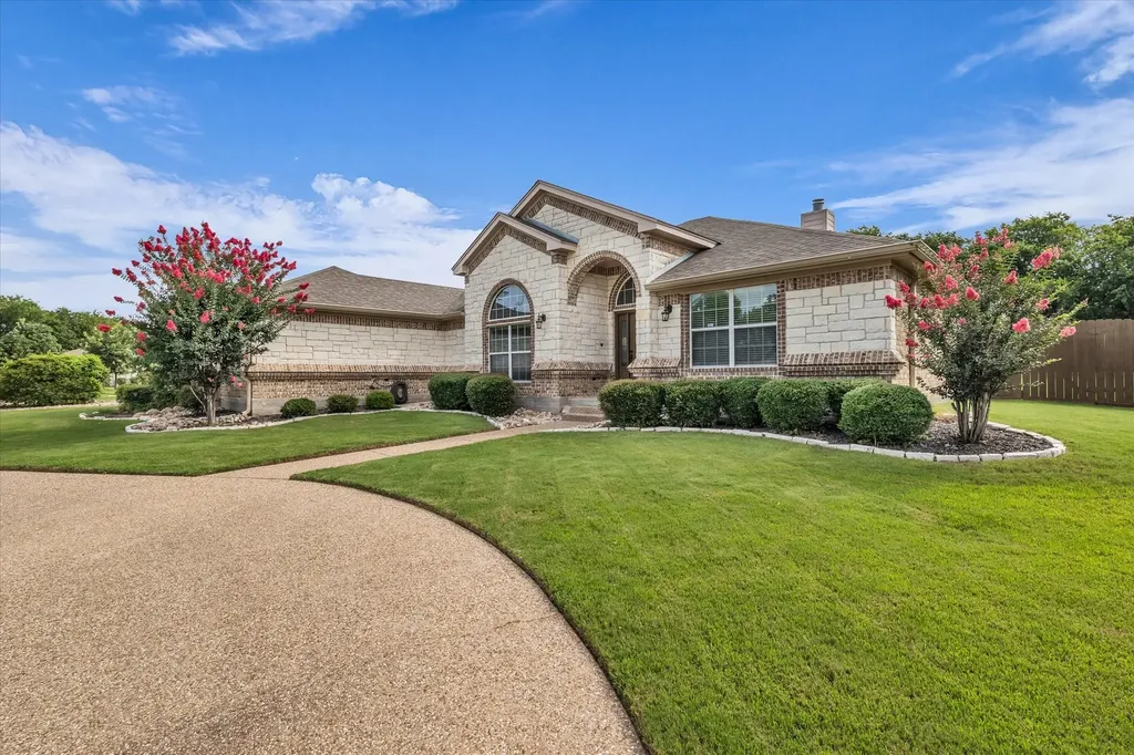 910 Springdale Lane Lorena TX 76655