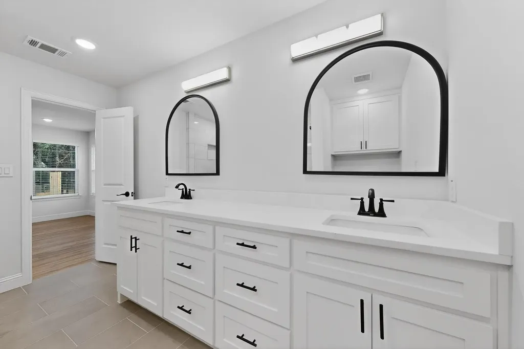 2534 Millermore Street Dallas TX 75216