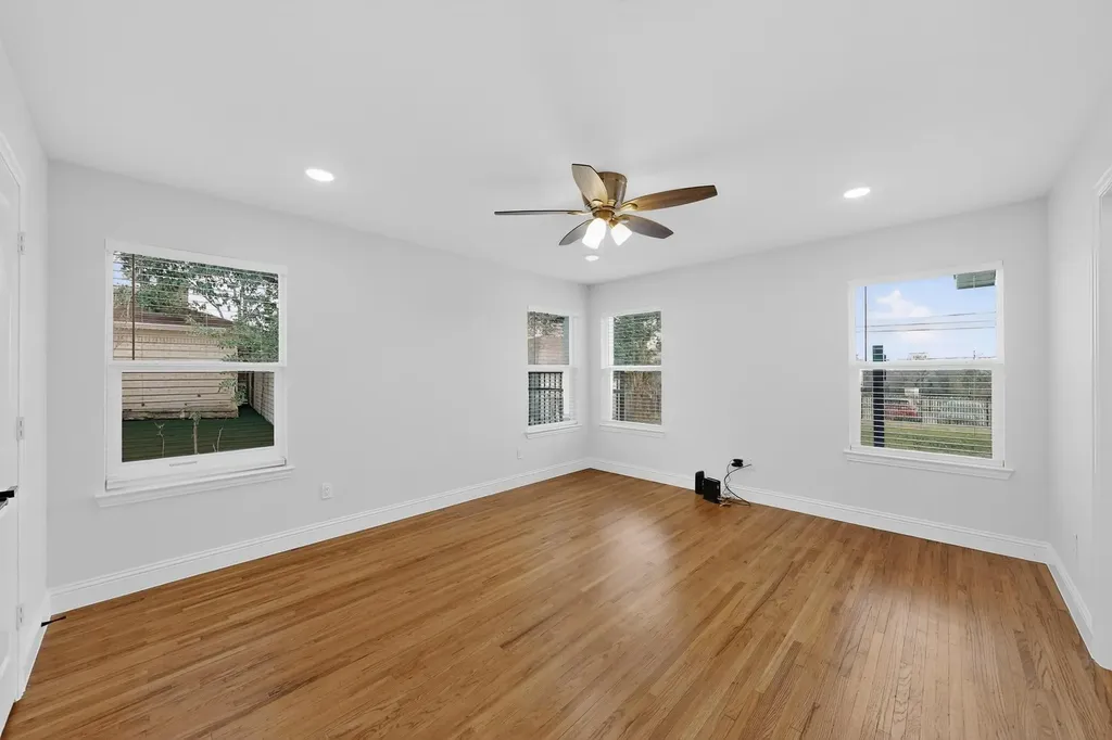 2534 Millermore Street Dallas TX 75216