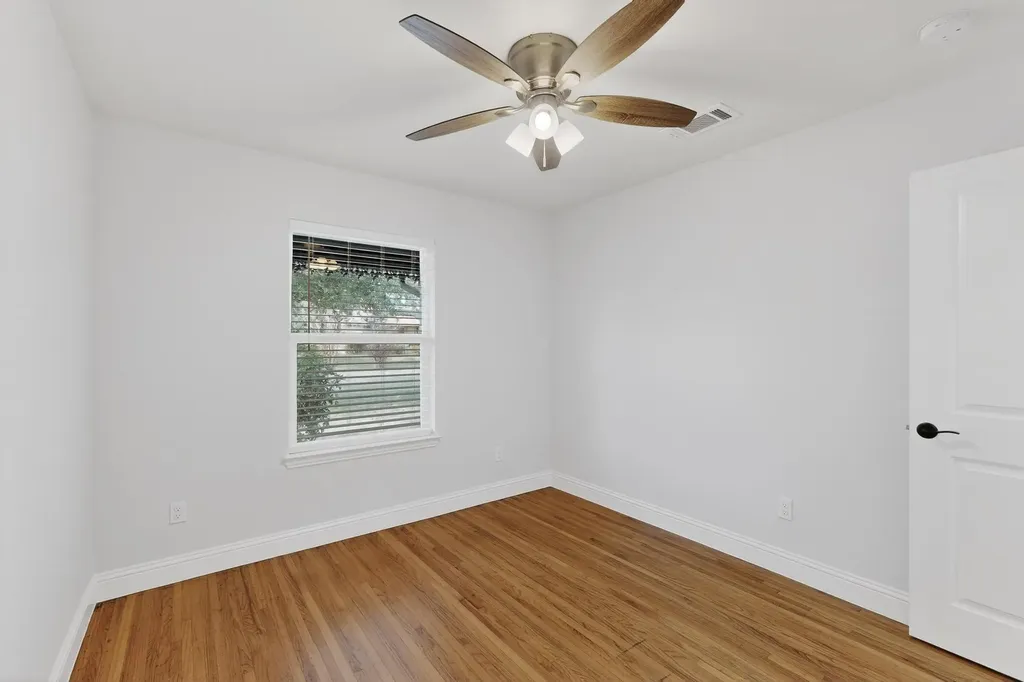 2534 Millermore Street Dallas TX 75216