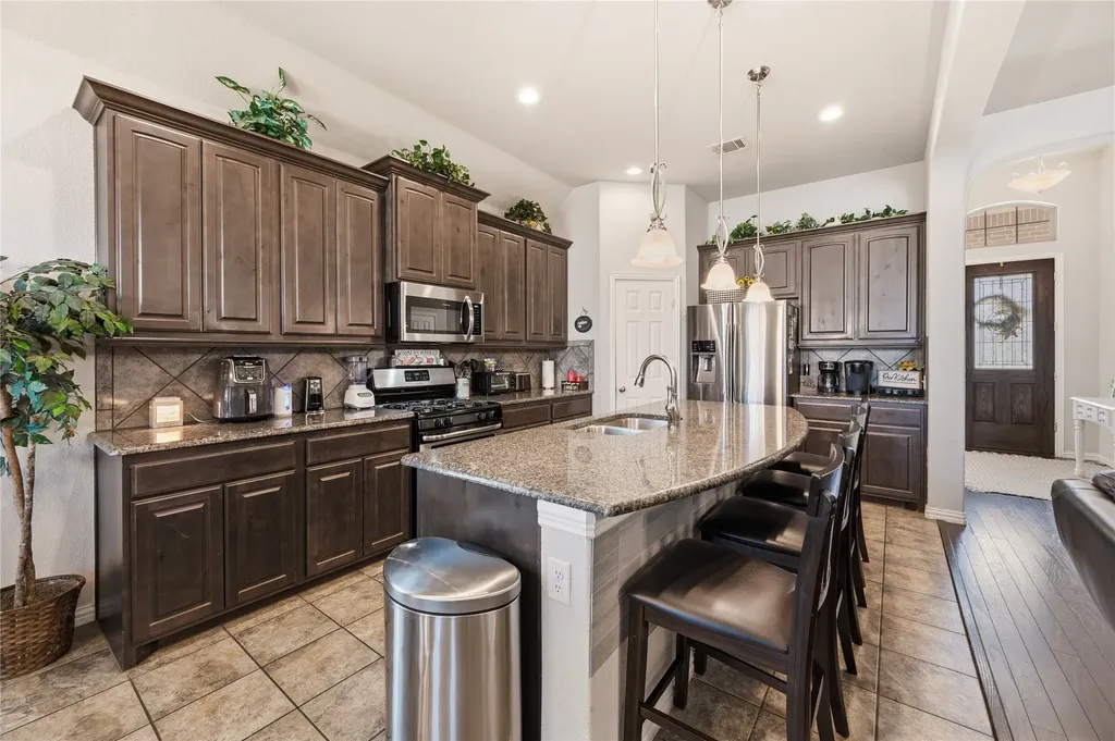 140 Chestnut Road Waxahachie TX 75165