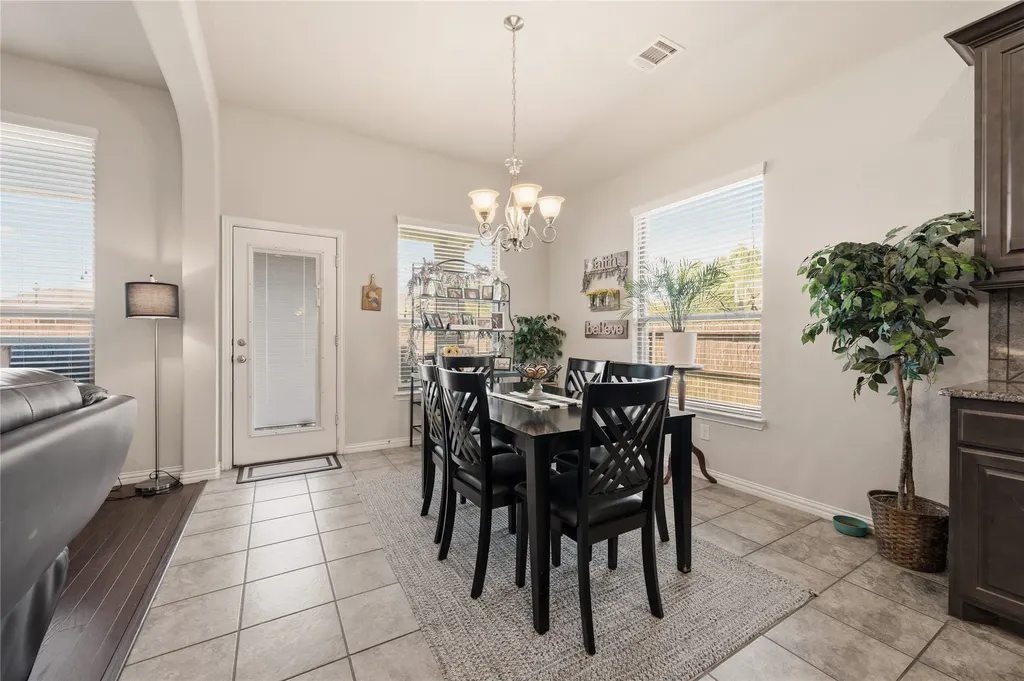 140 Chestnut Road Waxahachie TX 75165