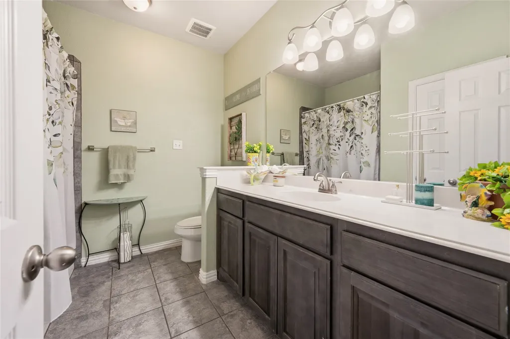 140 Chestnut Road Waxahachie TX 75165