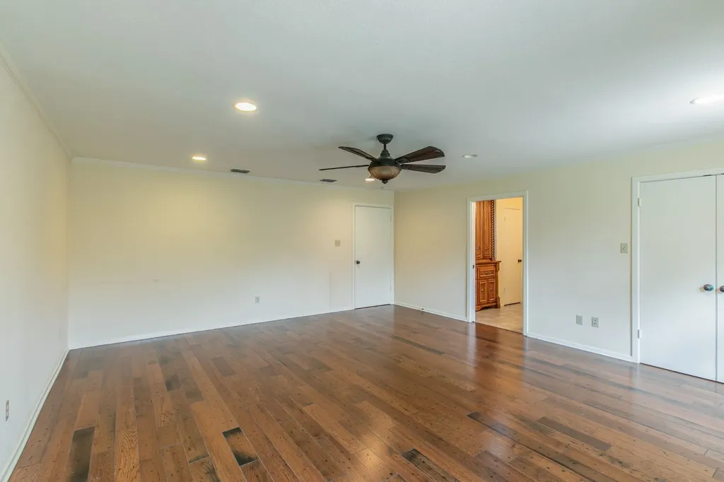 519 1st Street Hewitt TX 76643