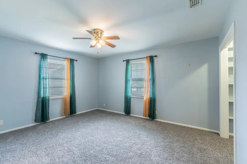 519 1st Street Hewitt TX 76643