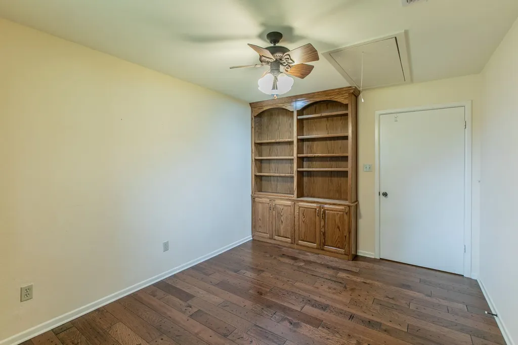 519 1st Street Hewitt TX 76643