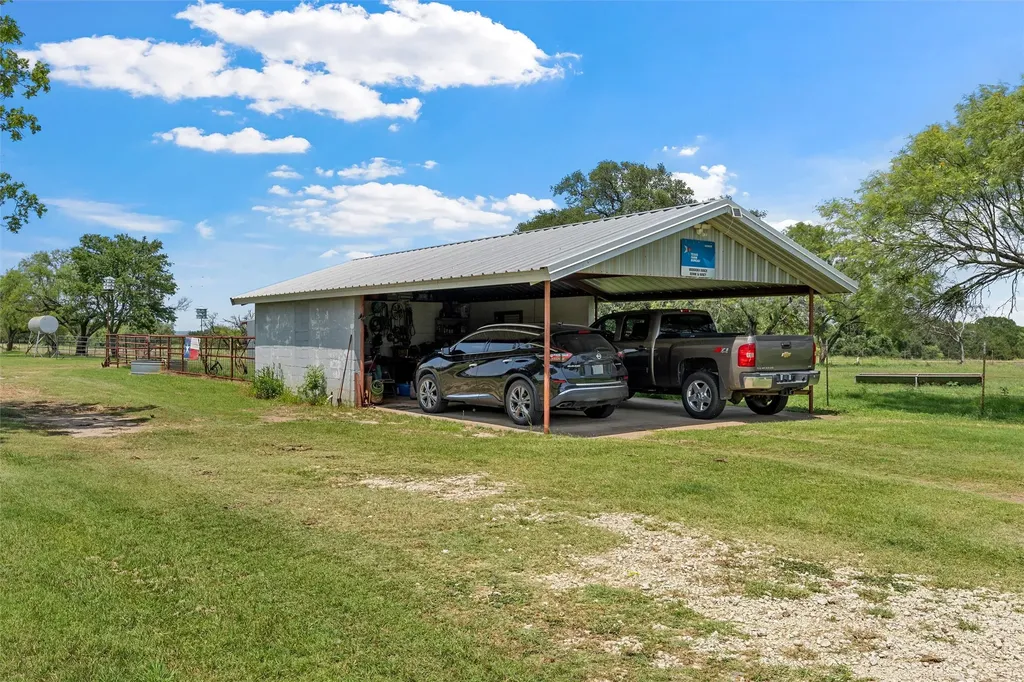 5835 N Fm 1744 Hico TX 76457
