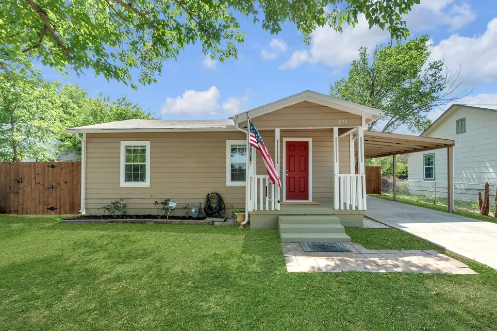 823 Ronald Street White Settlement TX 76108