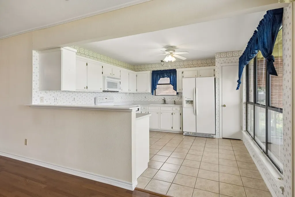 140 Pin Oak Drive Mabank TX 75156