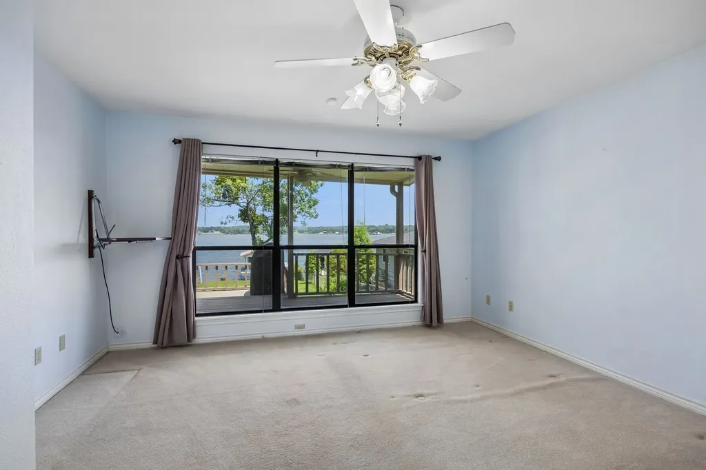 140 Pin Oak Drive Mabank TX 75156