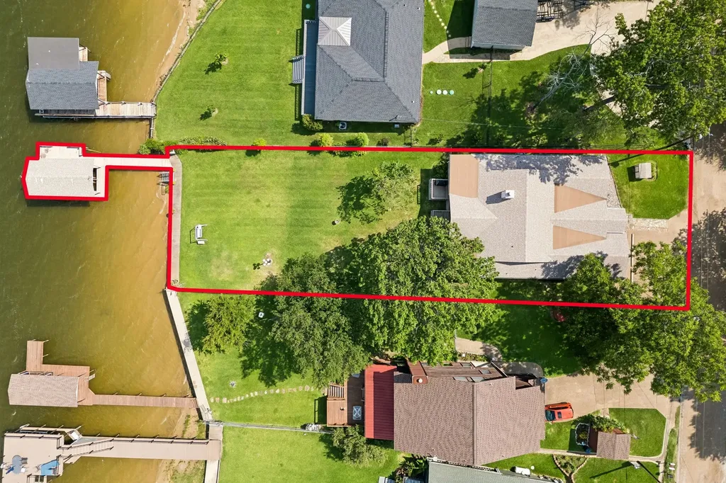 140 Pin Oak Drive Mabank TX 75156