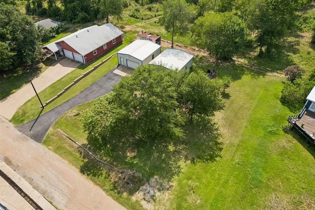 140 Pin Oak Drive Mabank TX 75156