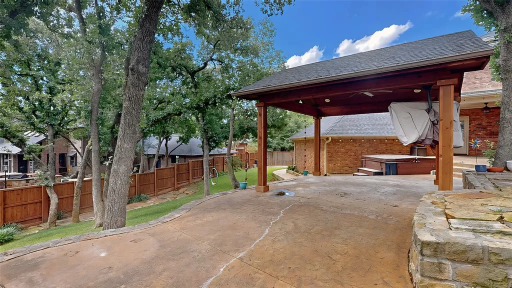 2890 Hillside Drive Highland Village TX 75077