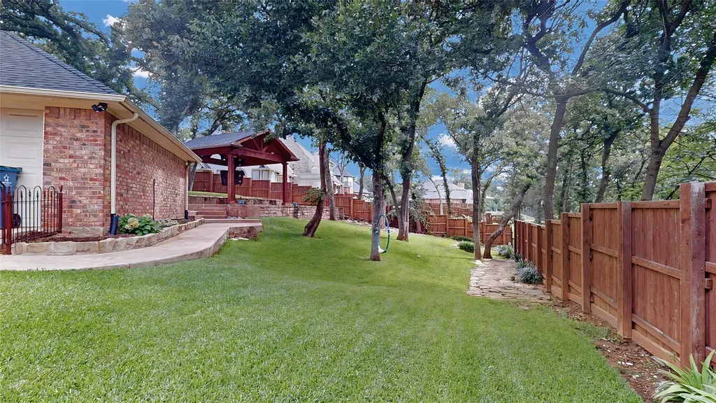 2890 Hillside Drive Highland Village TX 75077