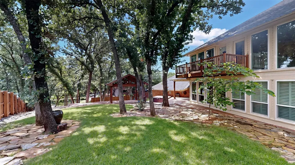 2890 Hillside Drive Highland Village TX 75077